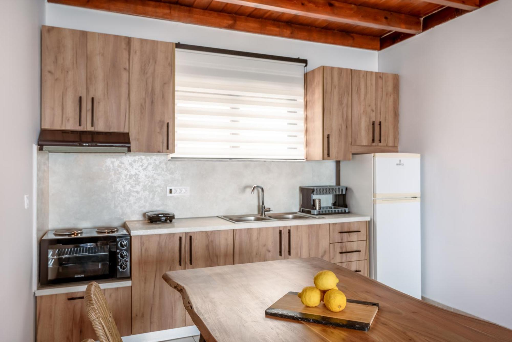 Khóra Sfakíon Superb Apartments Kriaras Sea View In Sfakia מראה חיצוני תמונה