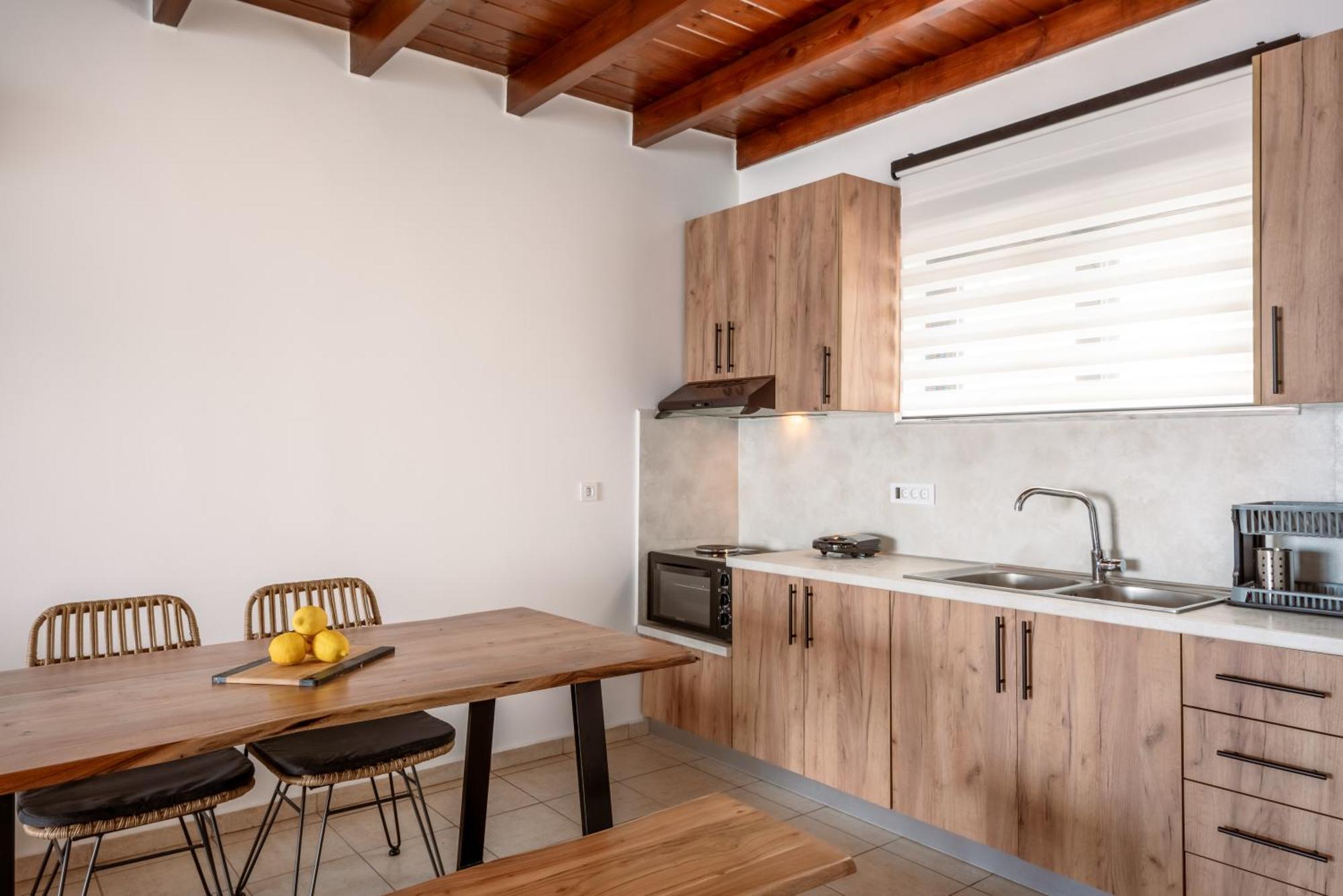 Khóra Sfakíon Superb Apartments Kriaras Sea View In Sfakia מראה חיצוני תמונה